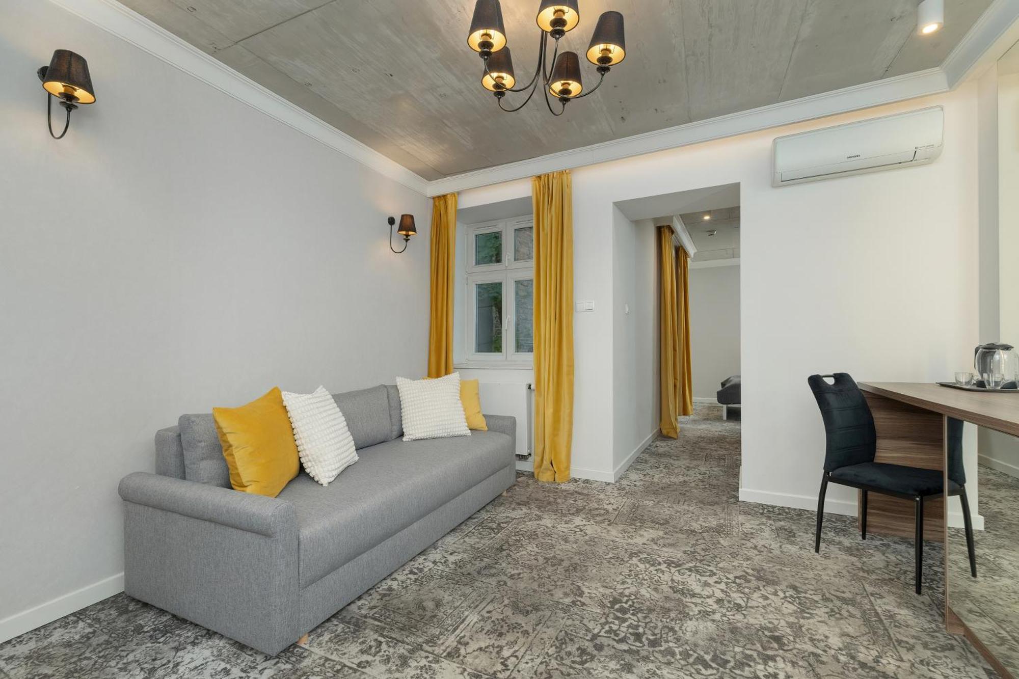 Modern & Comfy Apartment Rakowicka 6 Cracow By Renters Cracovia Esterno foto